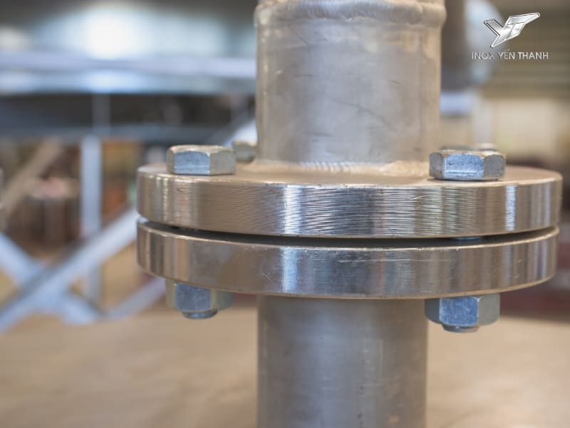 Mặt bích inox là gì?